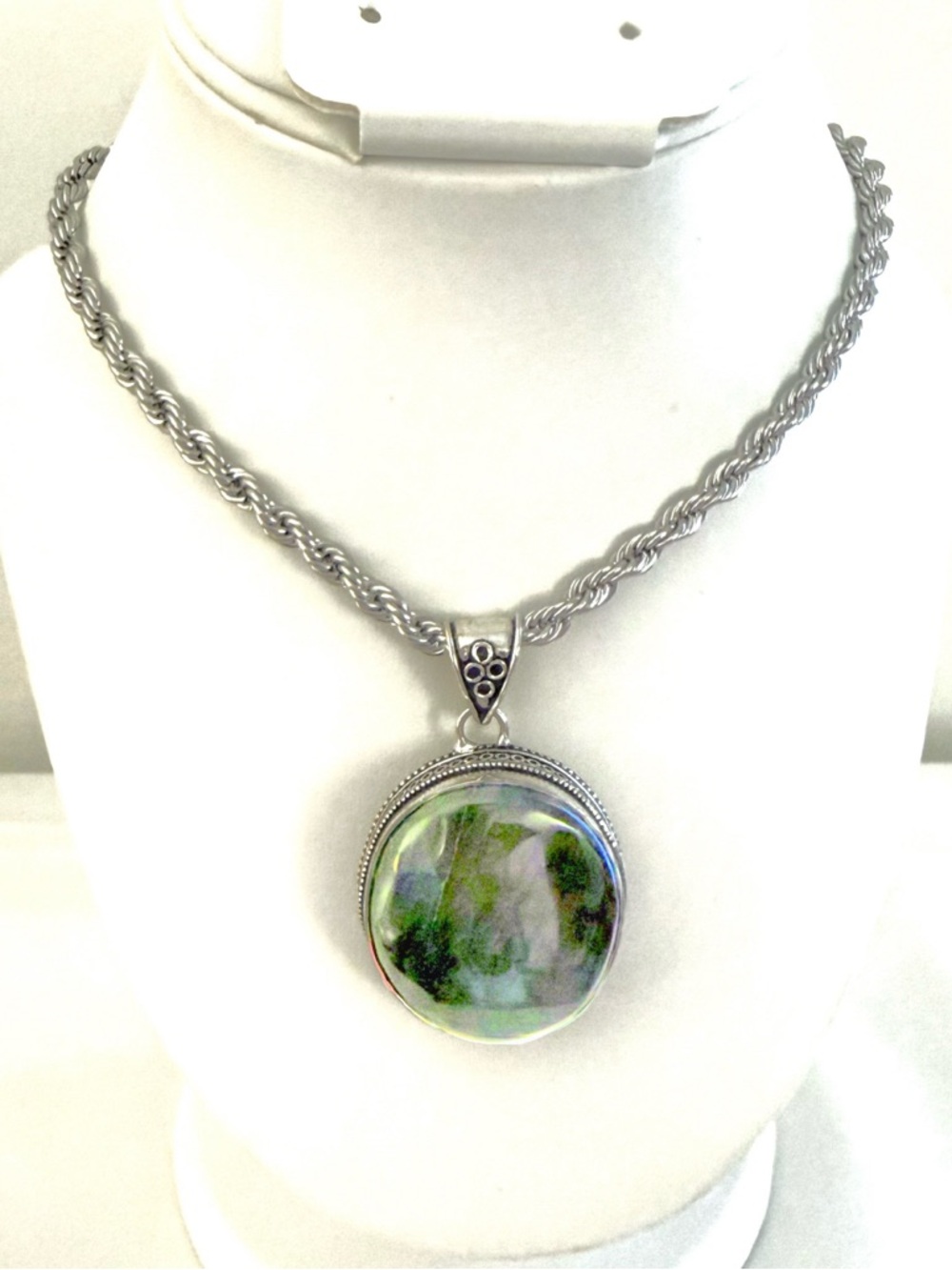 Large Green/Brown Labradorite Pendant set in 925 Silver on Rope Chain